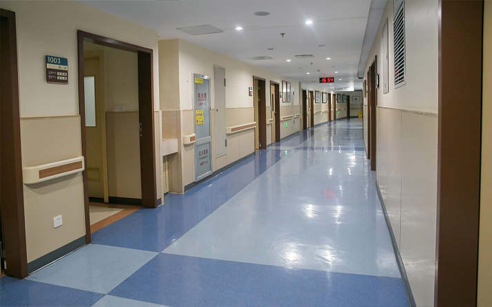 投身“網?！碧魬痤H多 醫院門企業抓住消費痛點